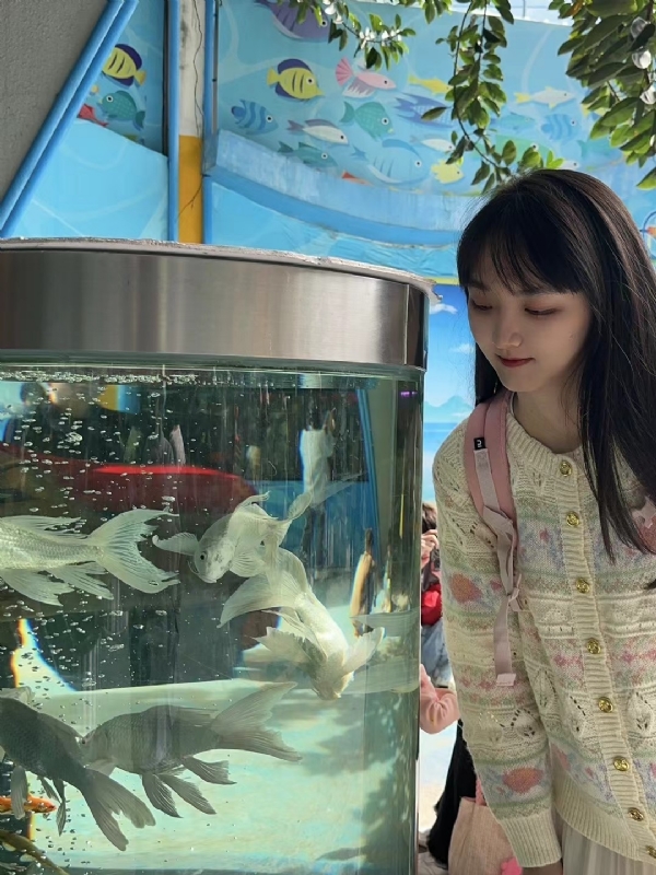 yiyi的第一张照片--福清相亲服务中心