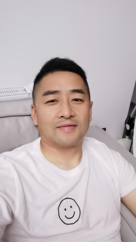 向阳而生的第一张照片--福清相亲服务中心