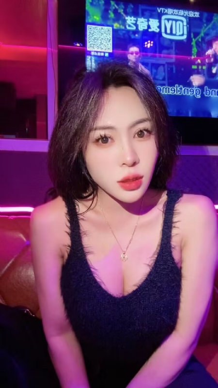 素素可月的第一张照片--福清相亲服务中心