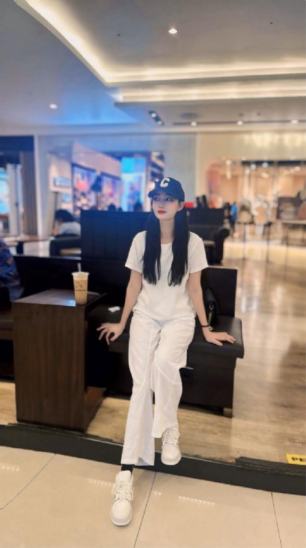 卖火柴的小女孩的第一张照片--福清相亲服务中心