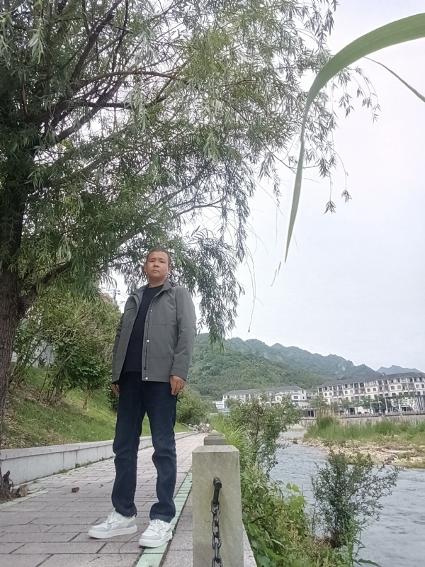 飞雪飘零的第一张照片--福清相亲服务中心