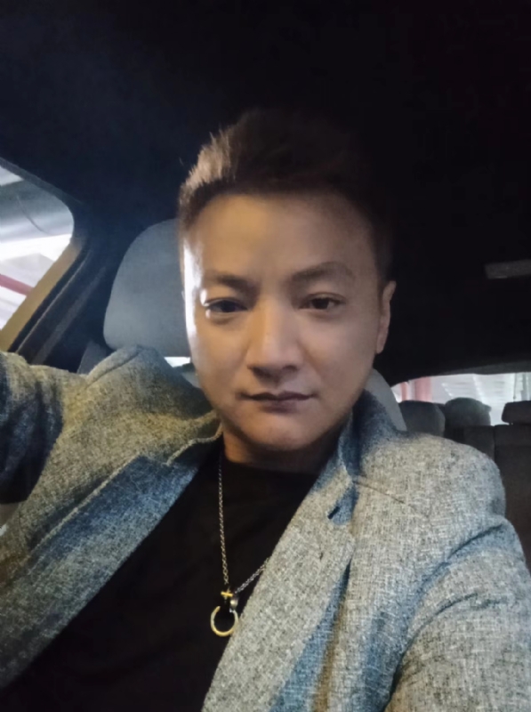 夜、有雨敲窗的第三张照片--福清相亲服务中心