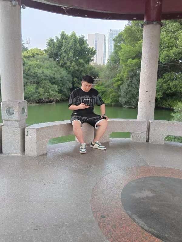 不善挽留的第二张照片--福清相亲服务中心