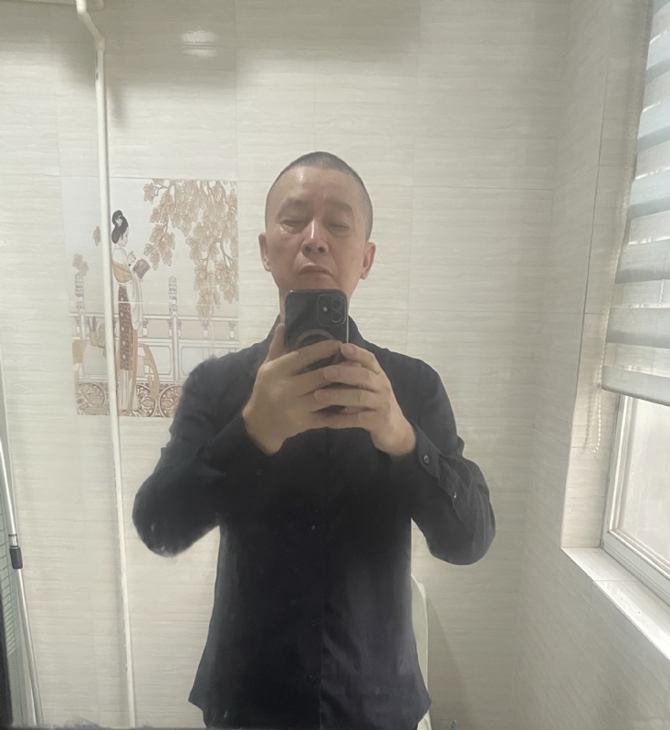 荣哥的第一张照片--福清相亲服务中心