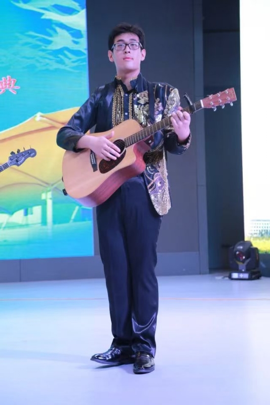 一叶知秋ZG的第一张照片--福清相亲服务中心