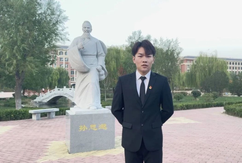 尚明月的第一张照片--福清相亲服务中心