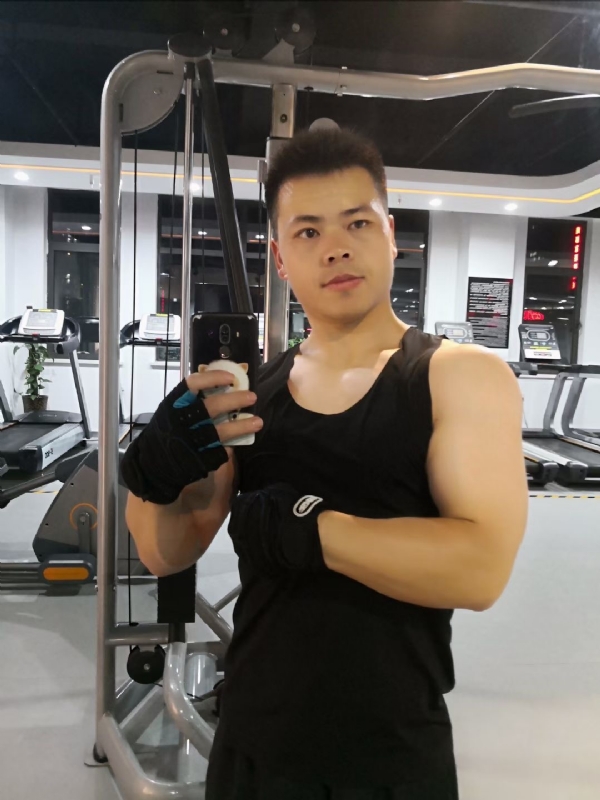 范迪塞尔的第二张照片--福清相亲服务中心