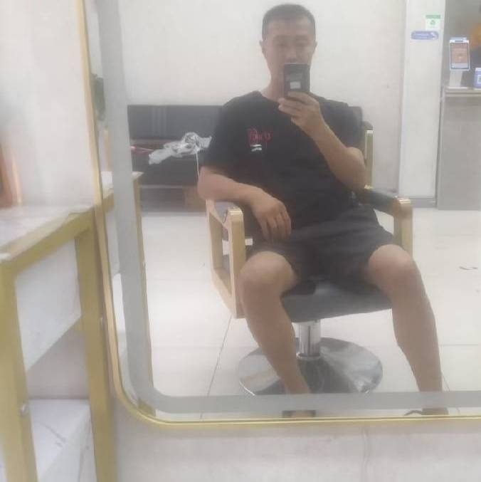 闫杰的第一张照片--福清相亲服务中心