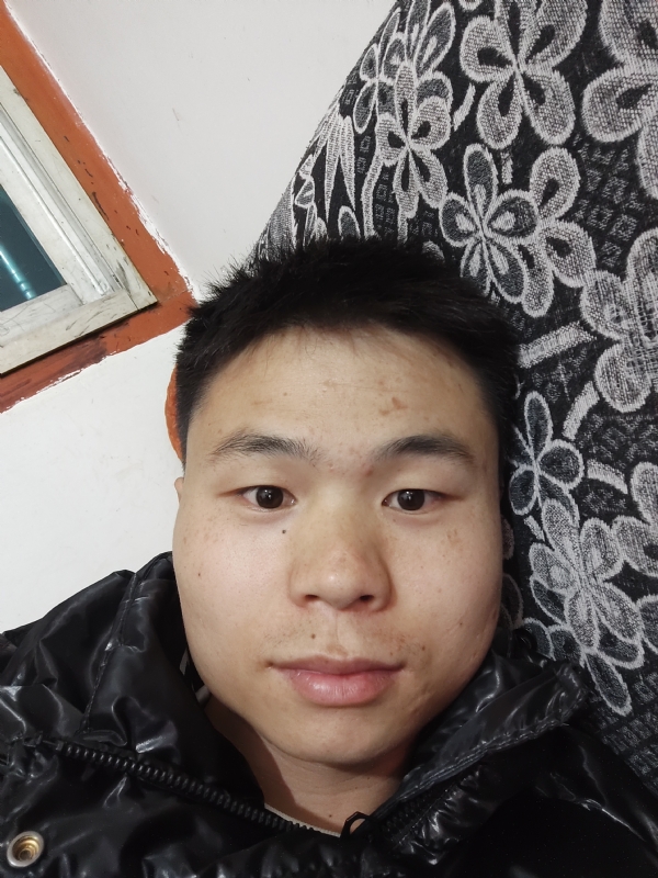 麒麟区幼儿园扛把子的第三张照片--福清相亲服务中心