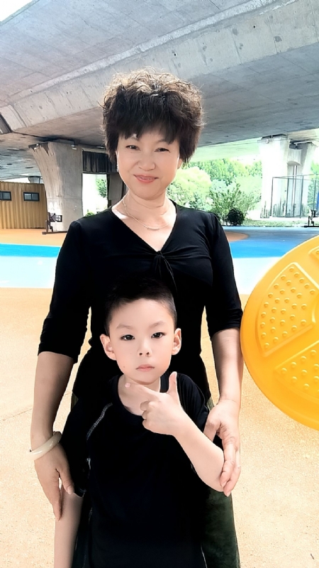 火凤凰的第二张照片--福清相亲服务中心