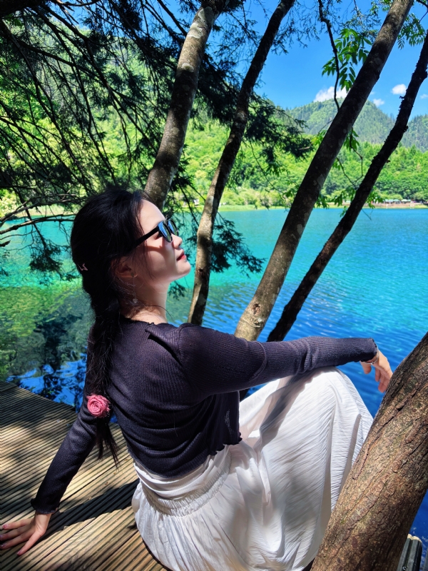 丫头的第三张照片--福清相亲服务中心