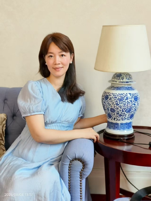 Q绮芳的第二张照片--福清相亲服务中心