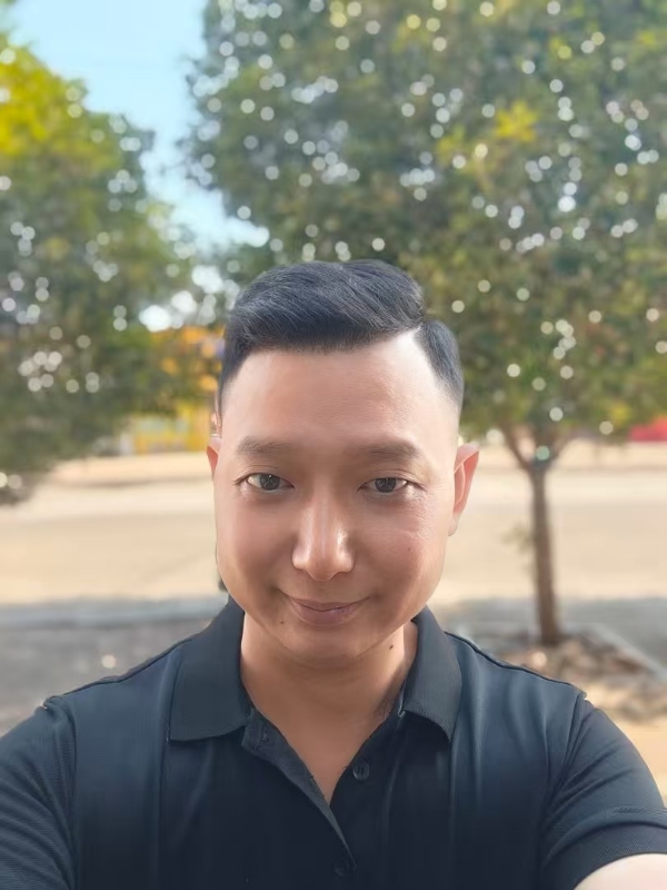 巷子里的猫的第一张照片--福清相亲服务中心