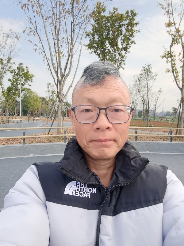 做喜欢的事的第一张照片--福清相亲服务中心