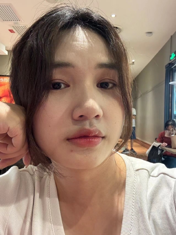 粉墨的第一张照片--福清相亲服务中心